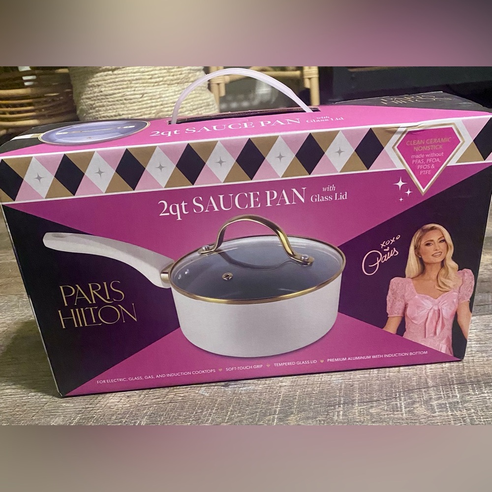 Paris Hilton Nonstick Ceramic White Soft Touch Handle 2 Quart Sauce Pan w/ Glass